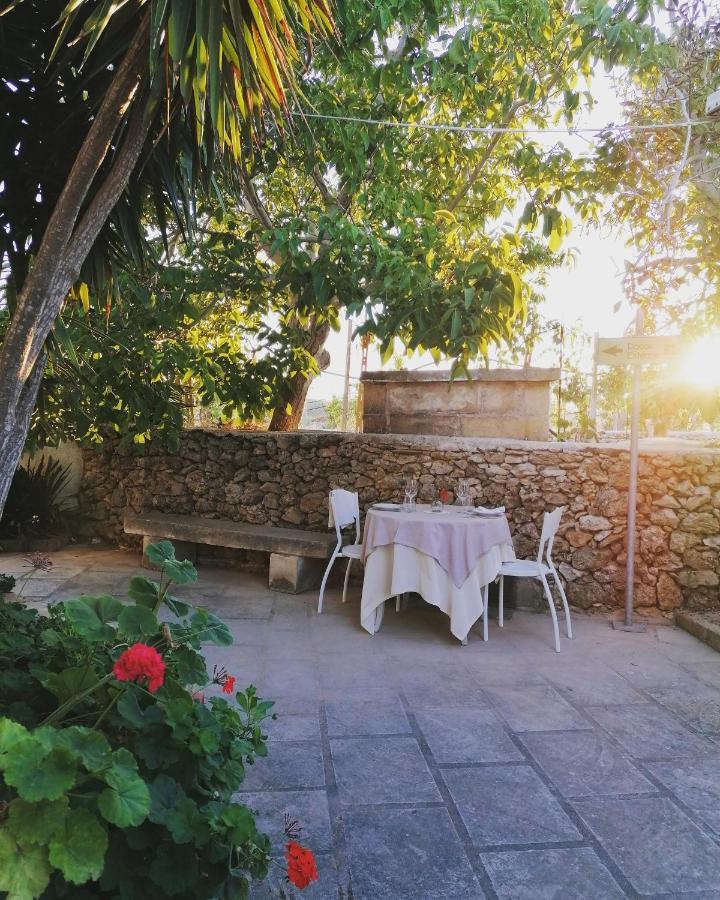 Masseria Agriturismo Il Sorriso Degli Ulivi - Dimora Di Charme Галиполи Екстериор снимка
