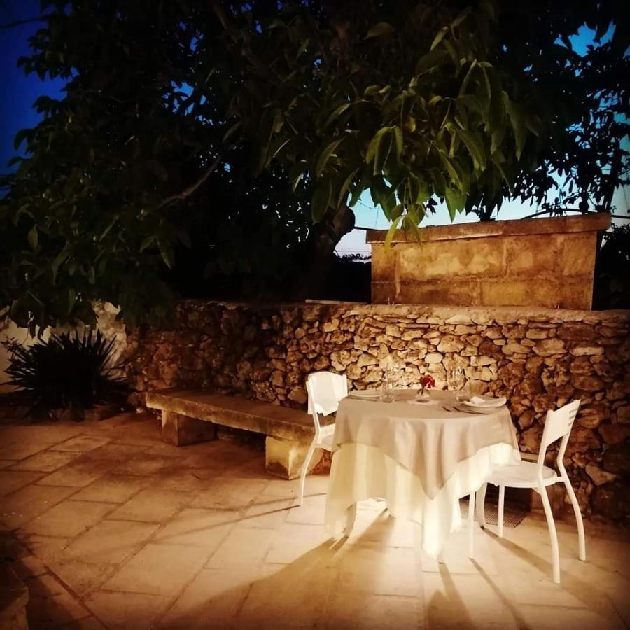 Masseria Agriturismo Il Sorriso Degli Ulivi - Dimora Di Charme Галиполи Екстериор снимка