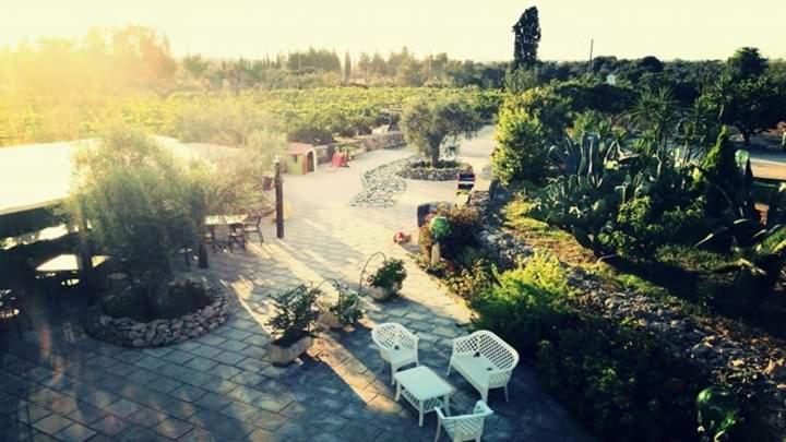 Masseria Agriturismo Il Sorriso Degli Ulivi - Dimora Di Charme Галиполи Екстериор снимка