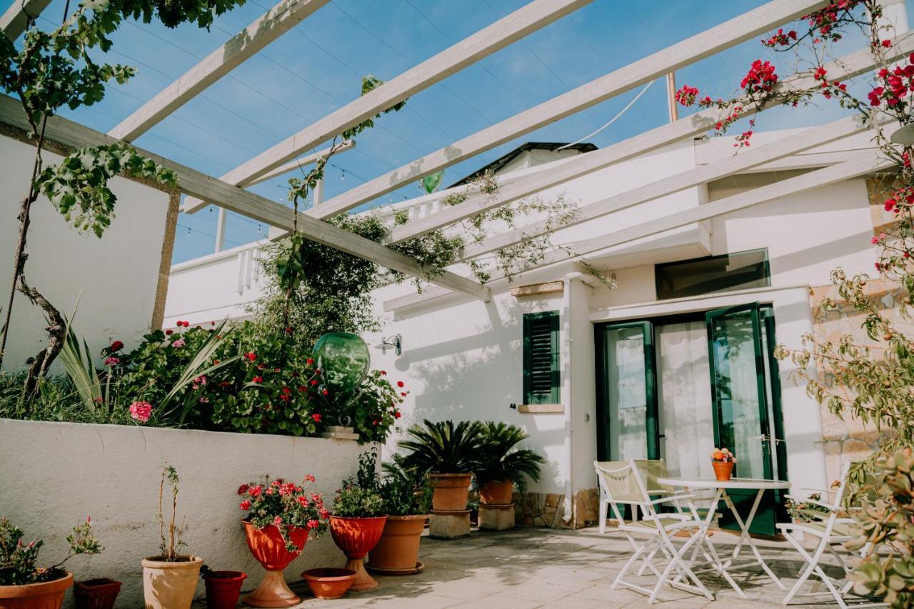 Masseria Agriturismo Il Sorriso Degli Ulivi - Dimora Di Charme Галиполи Екстериор снимка