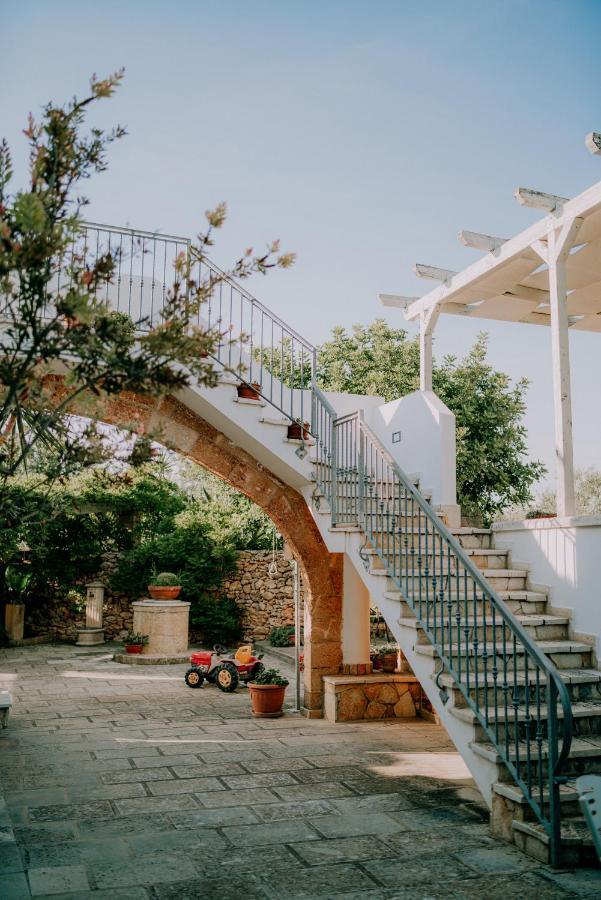 Masseria Agriturismo Il Sorriso Degli Ulivi - Dimora Di Charme Галиполи Екстериор снимка